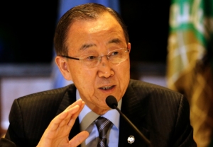 O secret&aacute;rio-geral da ONU, Ban Ki-moon, &eacute; visto em 25 de mar&ccedil;o de 2016 em Beirute