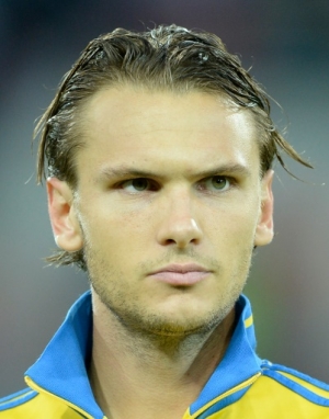 Sweden's midfielder Albin Ekdal listens to the national anthem before an UEFA Euro-2016 qualifying round Group G football match between Russia and Sweden at Otkrytie Arena in Moscow on September 5, 2015. AFP PHOTO / ALEXANDER NEMENOV