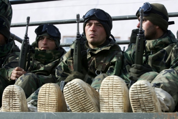 (Arquvo) Soldados turcos voltam de uma opera&ccedil;&atilde;o no Iraque em 29 de fevereiro de 2008