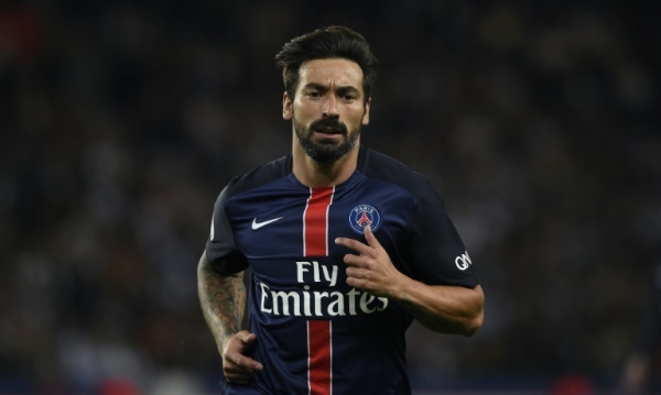 (2015) O atacante argentino Ezequiel Lavezzi