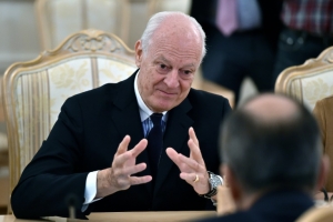 O enviado das Na&ccedil;&otilde;es Unidas para a S&iacute;ria, Staffan de Mistura, em Moscou, no dia 4 de novembro de 2015