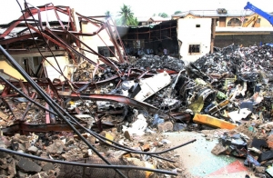 (Arquivo) O desabamento de um pr&eacute;dio em constru&ccedil;&atilde;o em Lagos, a maior cidade da Nig&eacute;ria, matou 34 pessoas em um bairro residencial