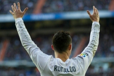 Cristiano Ronaldo, do Real Madrid, na partida contra o Atletico de Madrid, no est&aacute;dio Santiago Bernabeu, em 27 de fevereiro de 2016