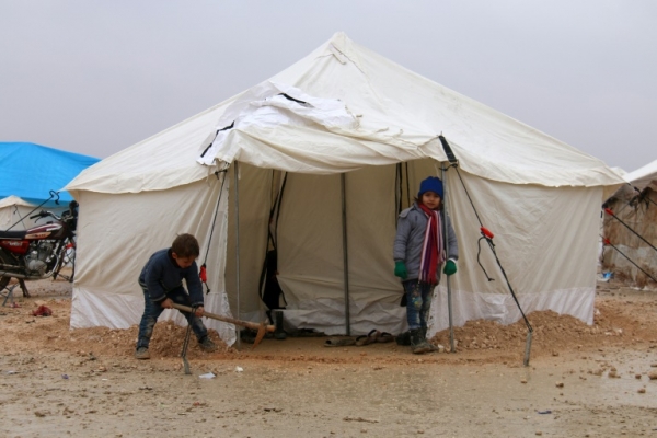 (12 fev) Acampamento de refugiados no norte da S&iacute;ria