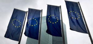 A Uni&atilde;o Europeia (UE) e o Mercosul trocaram ofertas tarif&aacute;rias nesta quarta-feira para negociar um acordo de livre-com&eacute;rcio, do qual foram exclu&iacute;dos alguns produtos sens&iacute;veis para o bloco europeu