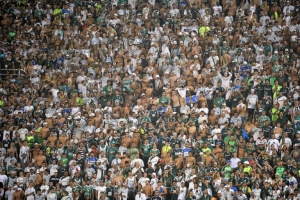(Arquivo) A torcida do Palmeiras, em S&atilde;o Paulo, no dia 2 de abril de 2013