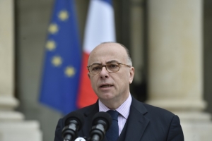 Cazeneuve participa de uma entrevista coletiva no Pal&aacute;cio do Eliseu
