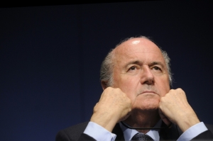 A c&acirc;mara de instru&ccedil;&atilde;o da Fifa, que havia pedido que Joseph Blatter e Michel Platini fossem banidos &agrave; vida, ir&aacute; apelar da suspens&atilde;o de oito anos dos dois dirigentes por consider&aacute;-la insuficiente, informou nesta ter&ccedil;a-feira um porta-voz da entidade.