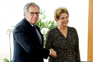 Dilma recebe Almagro no Pal&aacute;cio do Planalto