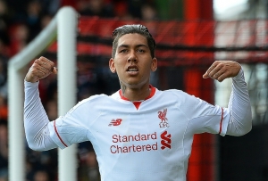Roberto Firmino, do Liverpool, durante partida contra o Bournemouth, em Bornemouth, no dia 17 de abril de 2016