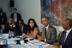 Obama participa de uma reuni&atilde;o na embaixada americana em Havana