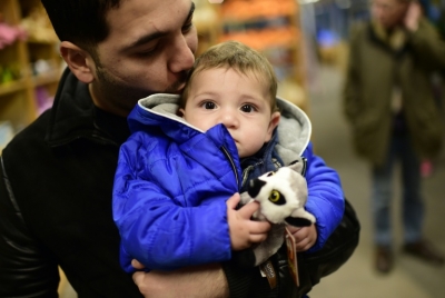As Na&ccedil;&otilde;es Unidas lan&ccedil;aram neste domingo um pedido por doa&ccedil;&otilde;es no valor de 861 milh&otilde;es de d&oacute;lares para prestar assist&ecirc;ncia humanit&aacute;ria a milh&otilde;es de pessoas no Iraque, v&iacute;timas da guerra e de deslocamentos for&ccedil;ados.