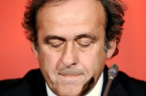 O ent&atilde;o presidente da Uefa, Michel Platini, em entrevista coletiva na sede da FFF, em 23 de outubro de 2012, em Paris