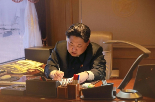 O l&iacute;der norte-coreano Kim-Jong Un, no dia 6 de fevereiro de 2016
