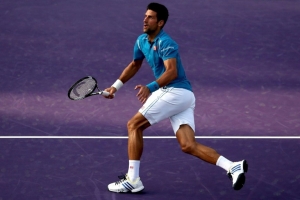 O s&eacute;rvio Novak Djokovic, l&iacute;der do ranking mundial, derrotou o portugu&ecirc;s Jo&atilde;o Sousa no Masters de Miami