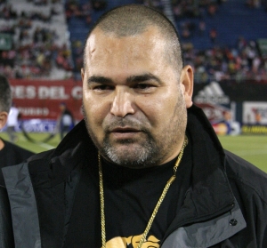 (Arquivo) O ex-goleiro da sele&ccedil;&atilde;o paraguaia Jos&eacute; Luis Chilavert, em Assun&ccedil;&atilde;o, no dia 14 de outubro de 2009