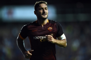 Francesco Totti, da Roma, em Frosinone, It&aacute;lia, no dia 12 de setembro de 2015